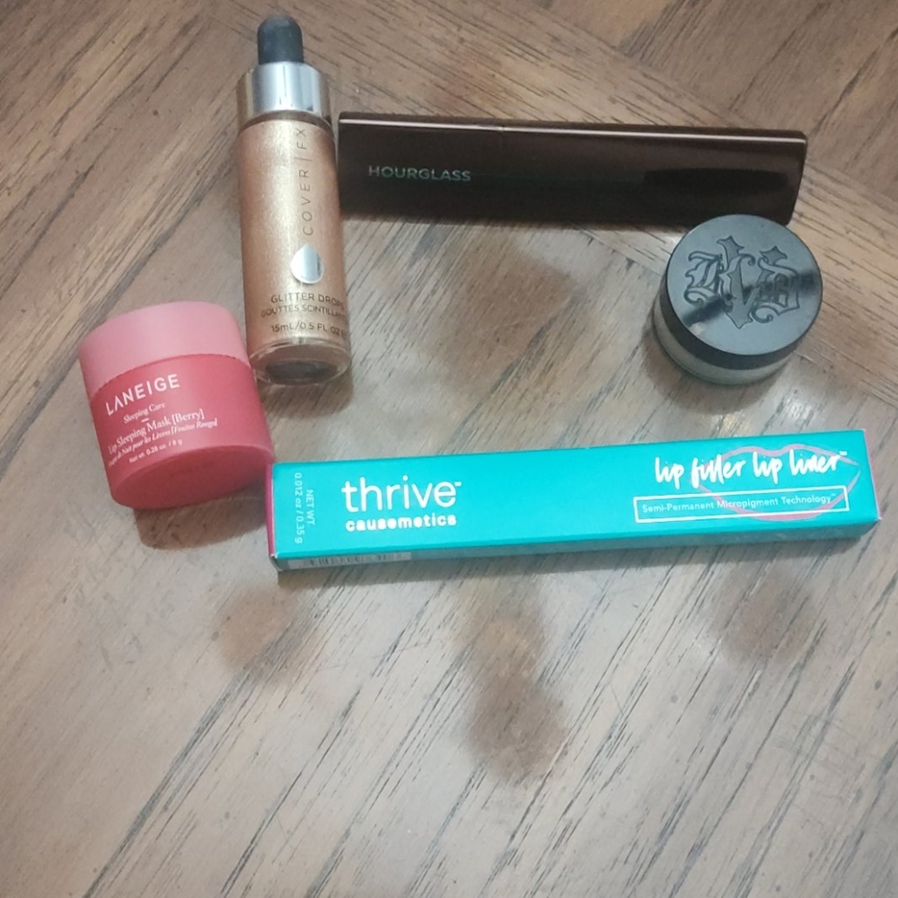 Makeup bundle
